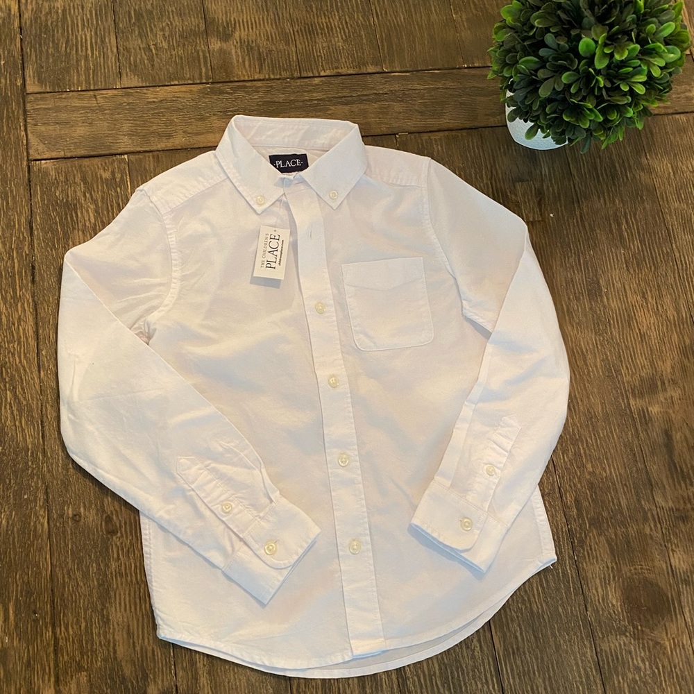 NWT The Children’s Place Boys Basic White Button Down Shirt Medium